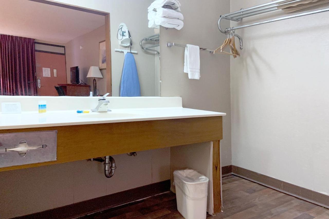 Paris Inn And Suites Buitenkant foto